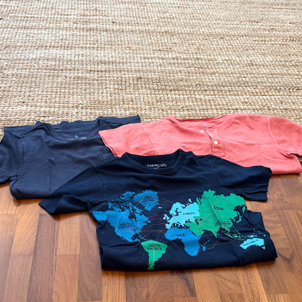 Crewcuts Kids Tees in size M - Navy and Coral - bundle of 3